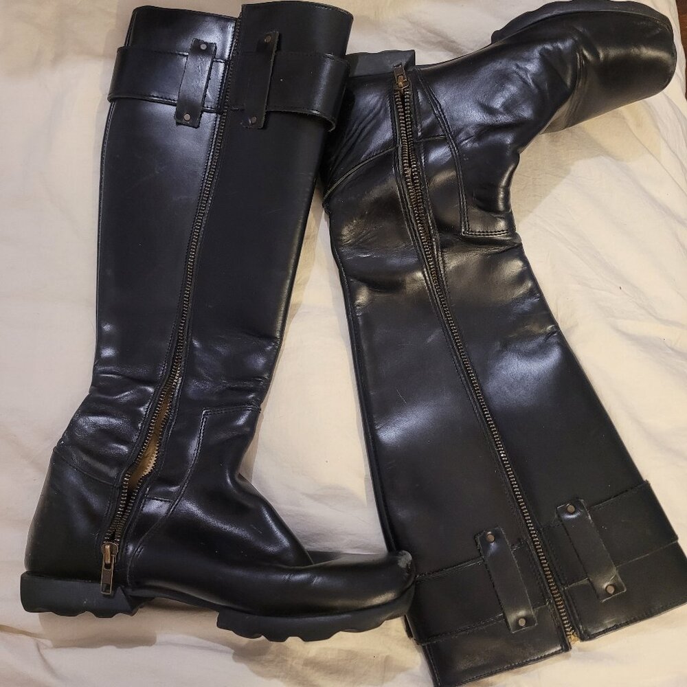 Knee Hiigh Black Boots Fluevog
